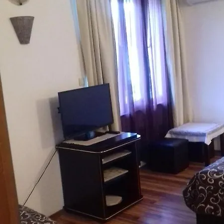 Alba Pensiune Kazanlŭk