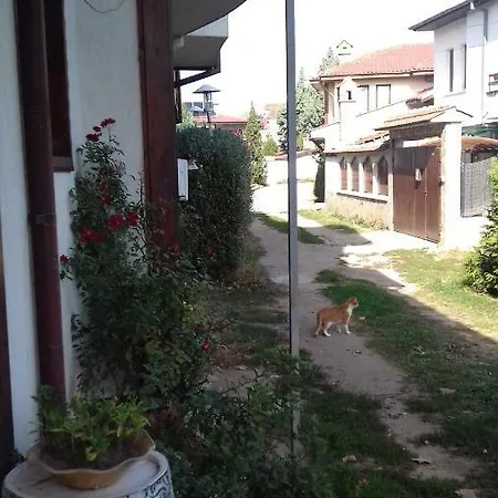 Alba Pensiune Kazanlŭk